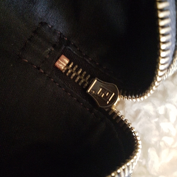 Fendi Handbag - Picture 9 of 16